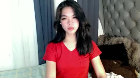 Snapshot of pitchy_pitch chatting on 02.08.25 The Girl Named Eyve online show from 02.08.25