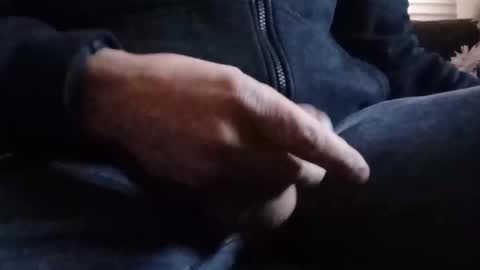 Snapshot of pitoenmano_ chatting on 11.19.25 Antn online show from 11.19.25