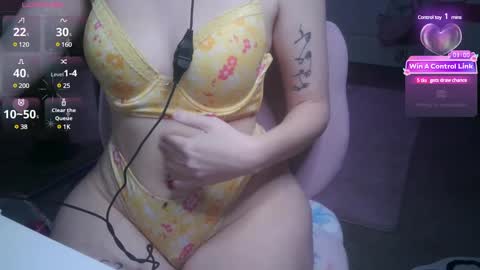 Snapshot of pixiebunnie_x chatting on 01.12.25 Pixie online show from 01.12.25