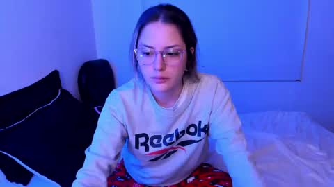 Snapshot of pixiedaemon chatting on 06.17.26 pixie online show from 06.17.26