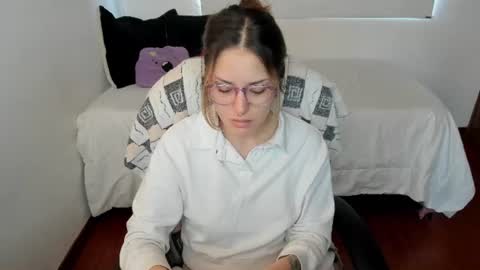 Snapshot of pixiedaemon chatting on 06.30.26 pixie online show from 06.30.26