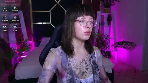 Snapshot of pixiepeachh chatting on 11.01.25 pixiepeachh online show from 11.01.25