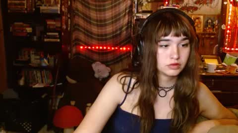 Izzy online show from 09.17.25