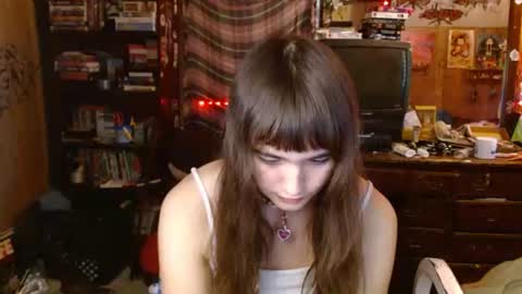 Izzy online show from 09.17.25