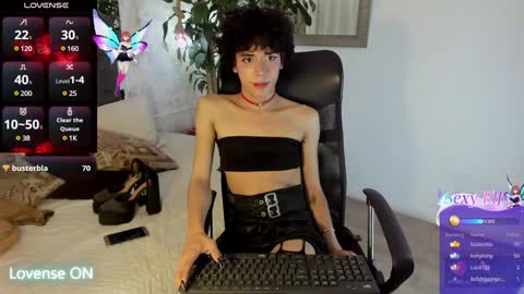 Snapshot of pixy_20 chatting on 01.04.25 cris online show from 01.04.25