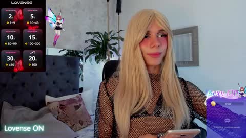 Snapshot of pixy_20 chatting on 01.12.25 cris online show from 01.12.25