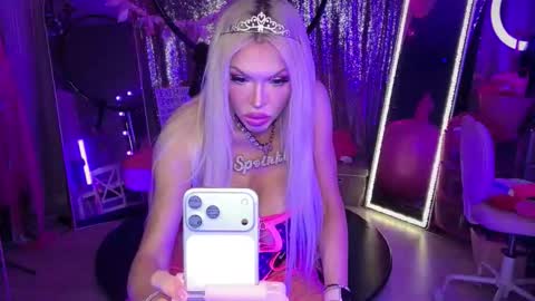Snapshot of plasticfuckdoll chatting on 05.17.26 Dumb bimbo fuck doll online show from 05.17.26