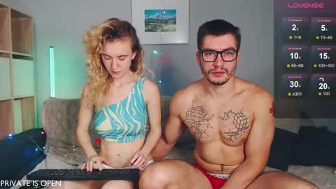 Snapshot of play_me_softly chatting on 10.06.25 play_me_softly online show from 10.06.25