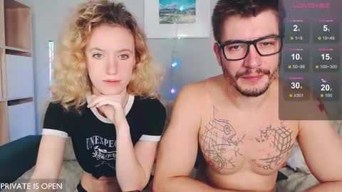 Snapshot of play_me_softly chatting on 10.14.25 play_me_softly online show from 10.14.25