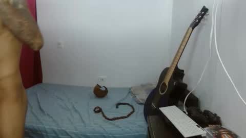 Snapshot of playboy758316 chatting on 11.10.25 playboy758316 online show from 11.10.25