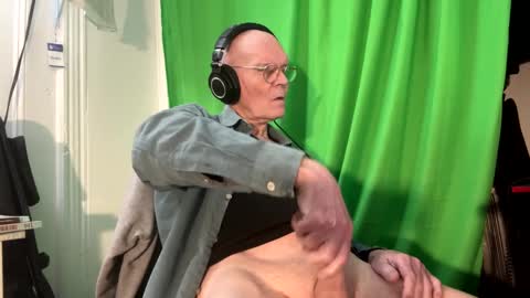 Snapshot of playdayfunshow chatting on 01.03.25 STC online show from 01.03.25