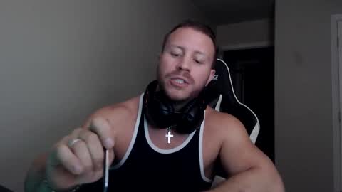 Snapshot of player2pawns chatting on 10.15.25 Player online show from 10.15.25