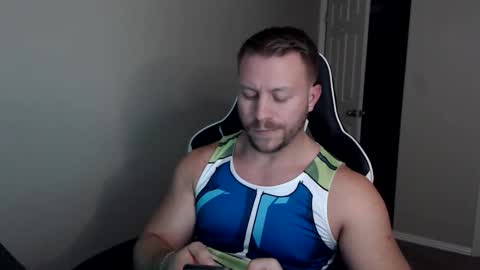 Snapshot of player2pawns chatting on 11.04.25 Player online show from 11.04.25