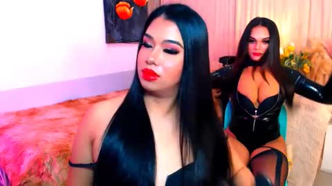 Snapshot of playful_angel1598 chatting on 02.05.25 ARA online show from 02.05.25