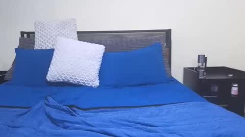 Snapshot of playfulcurvymilf chatting on 10.14.25 playfulcurvymilf online show from 10.14.25