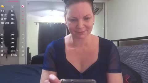 Snapshot of playfulcurvymilf chatting on 10.20.25 playfulcurvymilf online show from 10.20.25