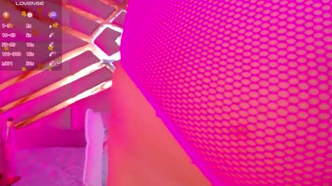 Snapshot of playfulcurvymommy chatting on 10.14.25 Scarlett online show from 10.14.25