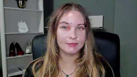 Valeria online show from 11.10.25