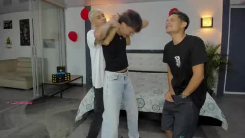 Snapshot of playhardsex chatting on 09.24.25   online show from 09.24.25