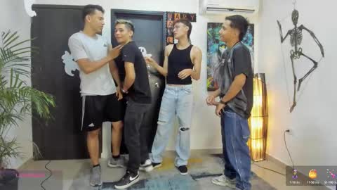 Snapshot of playhardsex chatting on 10.11.25   online show from 10.11.25