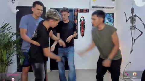 Snapshot of playhardsex chatting on 10.12.25   online show from 10.12.25