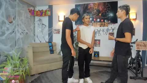 Snapshot of playhardsex chatting on 10.26.25   online show from 10.26.25