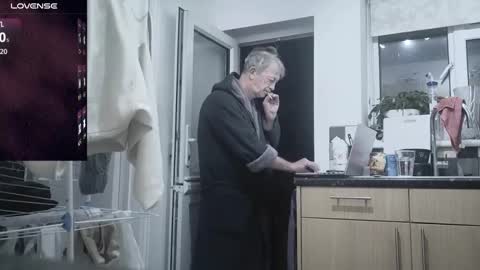 Play Me online show from 11.26.25