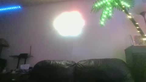 Snapshot of playoncam69 chatting on 01.15.25 playoncam69 online show from 01.15.25