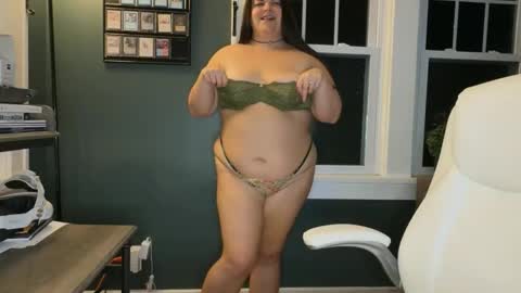 playwithbrittany online show from 11.18.25