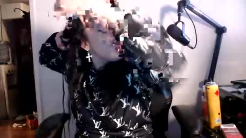 Snapshot of pleasantdinosaurus7537 chatting on 10.08.25 pleasantdinosaurus7537 online show from 10.08.25