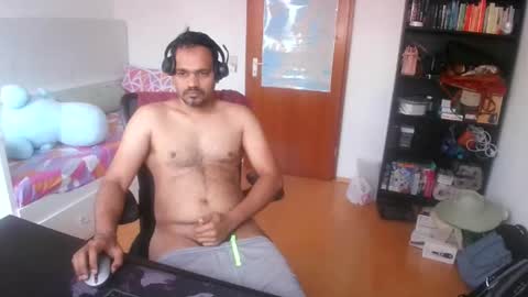Snapshot of pleasure5845 chatting on 03.19.26 Sam online show from 03.19.26