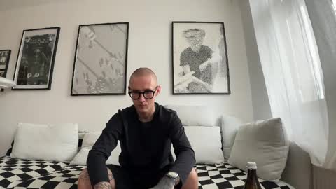 plebeee online show from 06.03.26