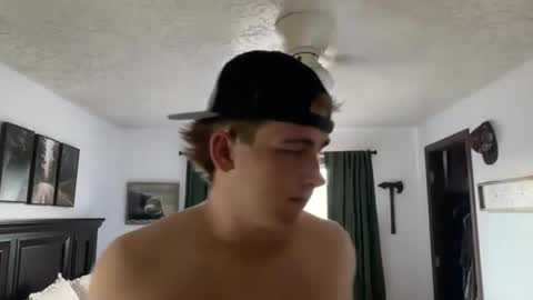 Snapshot of plighten chatting on 11.20.25 Kayden Mills online show from 11.20.25