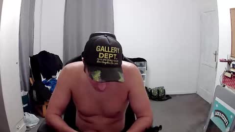 plkrisztian online show from 10.22.25