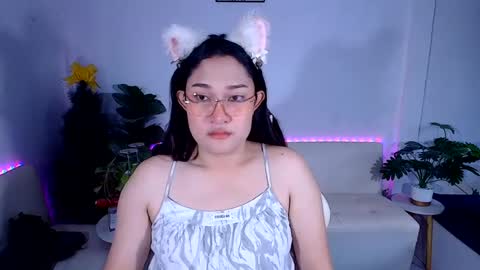 Ploysai online show from 08.04.26