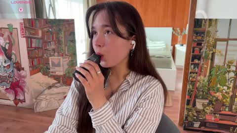 Snapshot of plumybun chatting on 04.10.26 Acey online show from 04.10.26