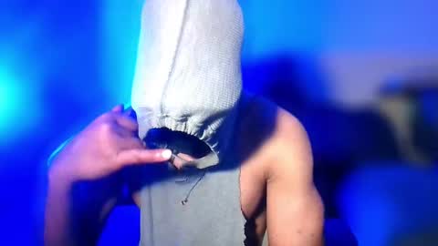 StraightPlush online show from 09.09.25