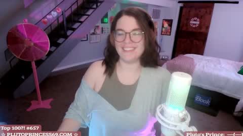 Snapshot of plutoprincess69 chatting on 03.01.25 Pluto Princess online show from 03.01.25