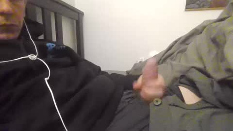 Snapshot of plyre chatting on 10.01.25 plyre online show from 10.01.25