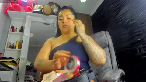 Snapshot of pocahontas_d chatting on 06.03.26 catalina online show from 06.03.26