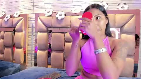 Snapshot of pocahontas_pow chatting on 06.27.26 Pocahontas online show from 06.27.26