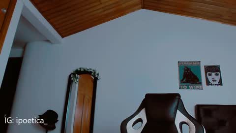 Snapshot of poeeticaa_ chatting on 12.27.24 IG ipoetica online show from 12.27.24