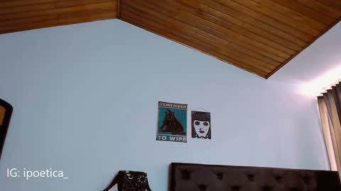 Snapshot of poeeticaa_ chatting on 01.09.25 IG ipoetica online show from 01.09.25