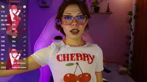 Snapshot of poison_liv chatting on 09.22.25 poison_liv online show from 09.22.25