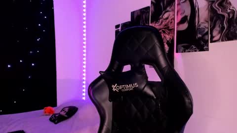 Willow                      Hours 12pm to 630pm Colombian time FRIDAY AND SUNDAY FREE DAYS online show from 12.03.24