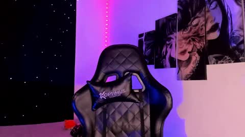 Willow                      Hours 12pm to 630pm Colombian time FRIDAY AND SUNDAY FREE DAYS online show from 12.29.24