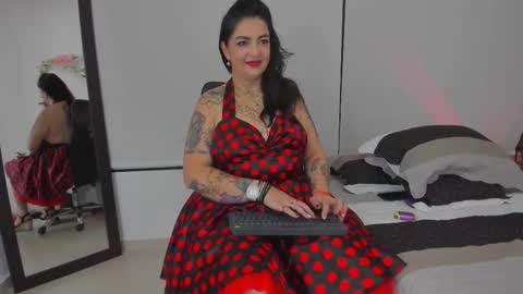 poisson_ivy_ online show from 02.12.25