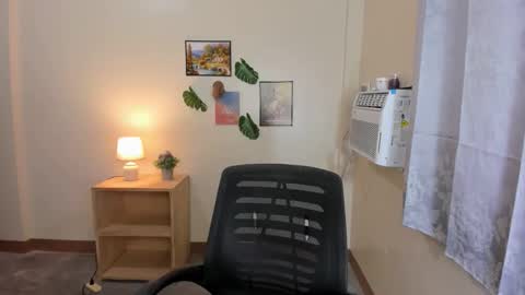 Snapshot of poisy_ivy chatting on 09.30.25 poisy_ivy online show from 09.30.25