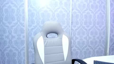 PAOLA or pola online show from 10.15.25