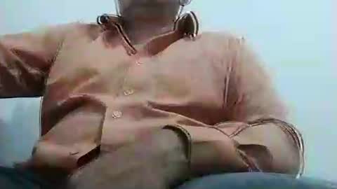 Snapshot of poli475 chatting on 01.01.25 poli online show from 01.01.25